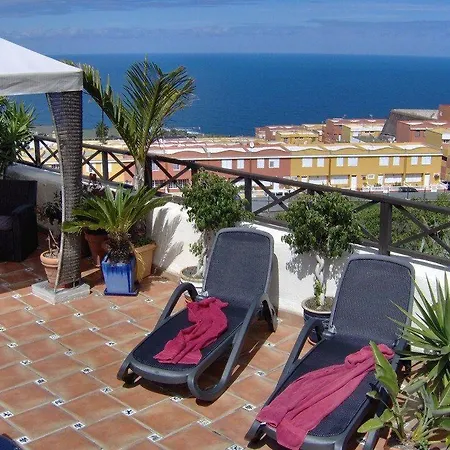 Apartamentos-monasterio-de-san-antonio-modernes-apartment-mit-balkon-und-meerblick Διαμέρισμα