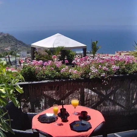 Lejlighed Apartamentos-monasterio-de-san-antonio-modernes-apartment-mit-balkon-und-meerblick